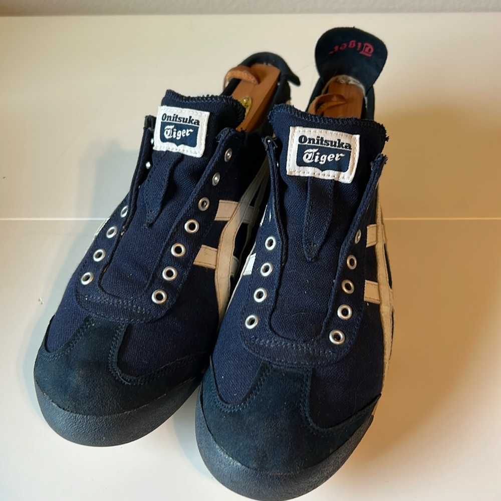 Onitsuka Tiger by Asics slip on